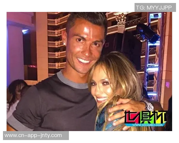 前夫洛佩斯现身旺达美食节目与三子共享家庭时光