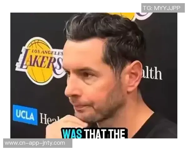 雷迪克直言队内一球员战术理解力差半场比赛仍不明白战术意图