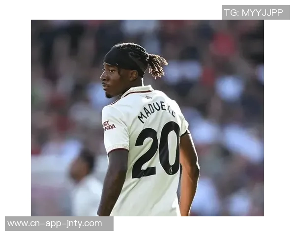 马杜埃凯精彩世界波获评布鲁日12月最佳进球荣誉