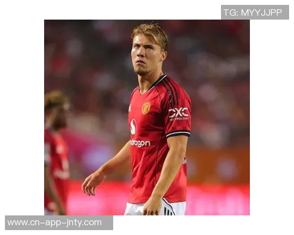 霍伊伦在曼联表现不佳但在那不勒斯赛季斩获9球3助攻引关注 霍伊伦在曼联表现不佳但在那不勒斯赛季斩获9球3助攻引关注